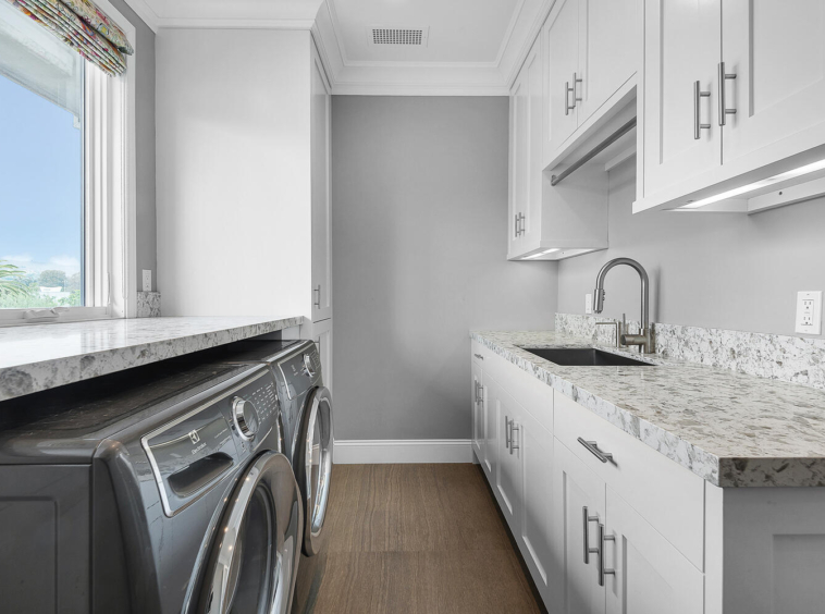 Laundry room with granite coutertops