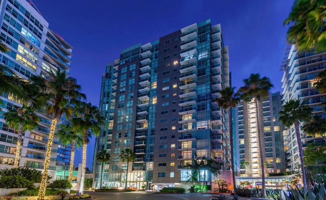 Marina Pointe Codon Building in Marina Del Ray, Los Angeles, CA